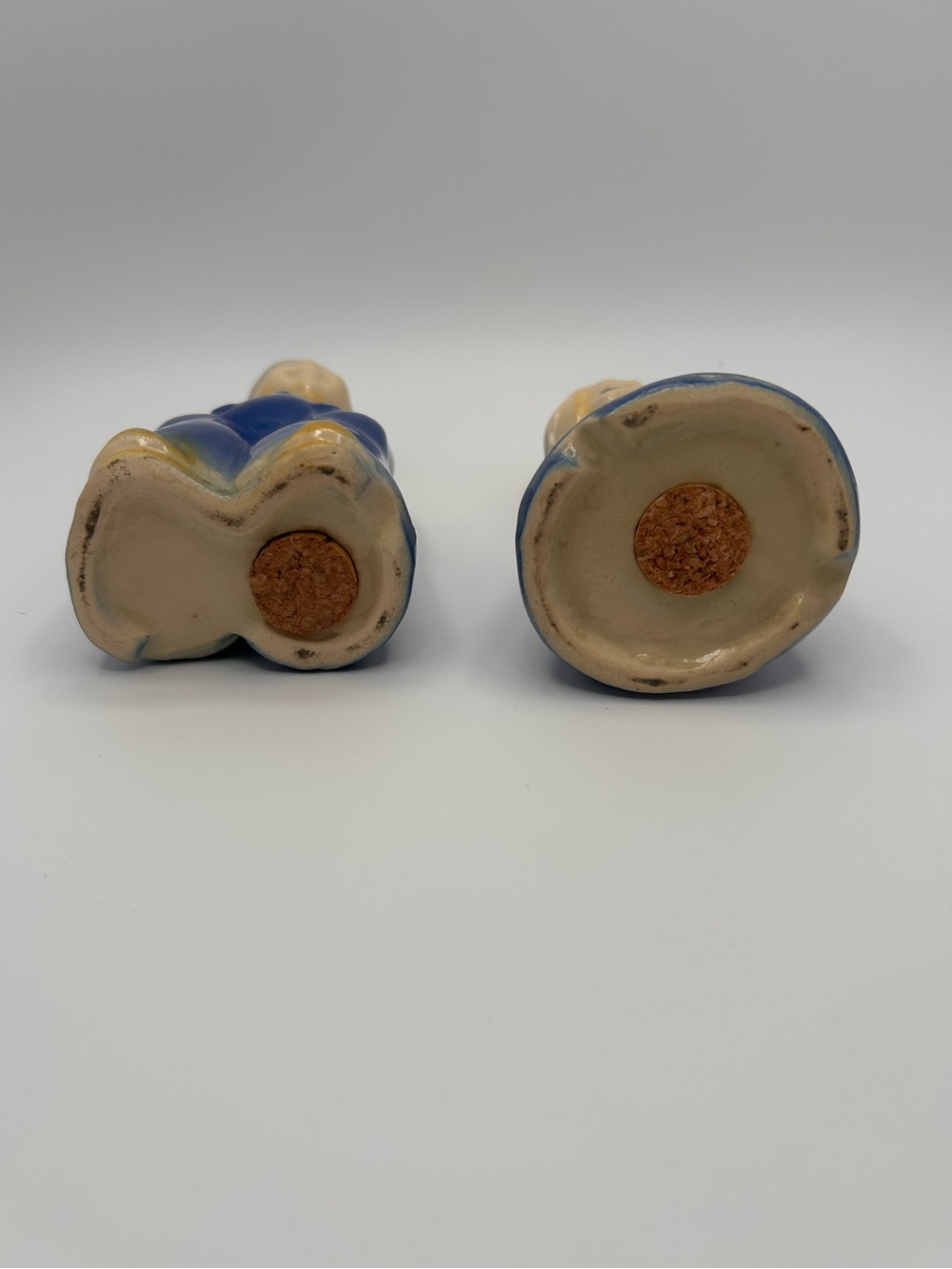 Charming Vintage Dutch Boy &
Girl Blue Ceramic Salt & Pepper Shakers - Cottageco - Picture 6 of 9